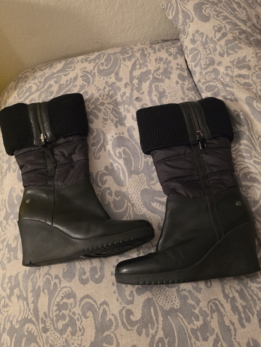 Women’s Black Wedge Winter Boots with Knit Cuff